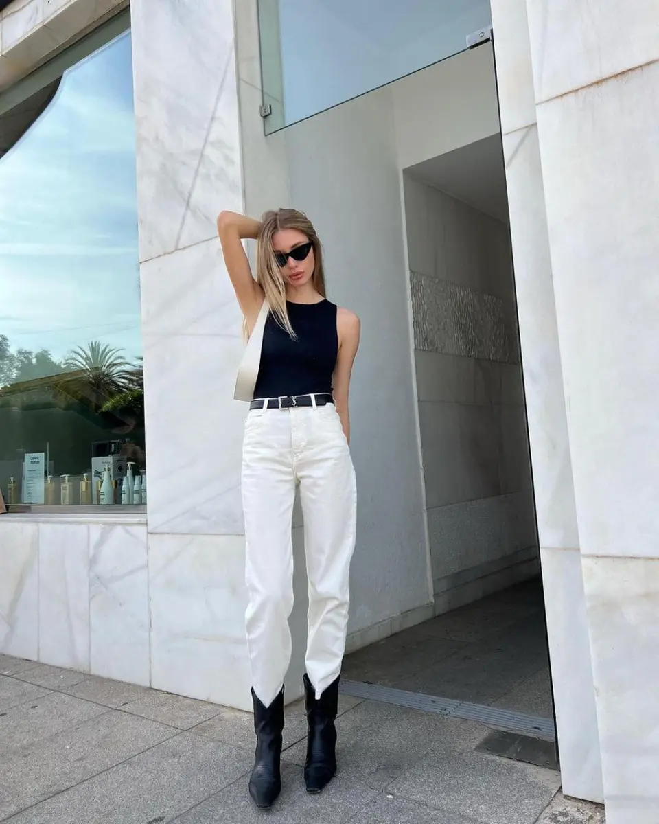 Lana escort in Moscow