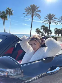 Lana escort in Moscow