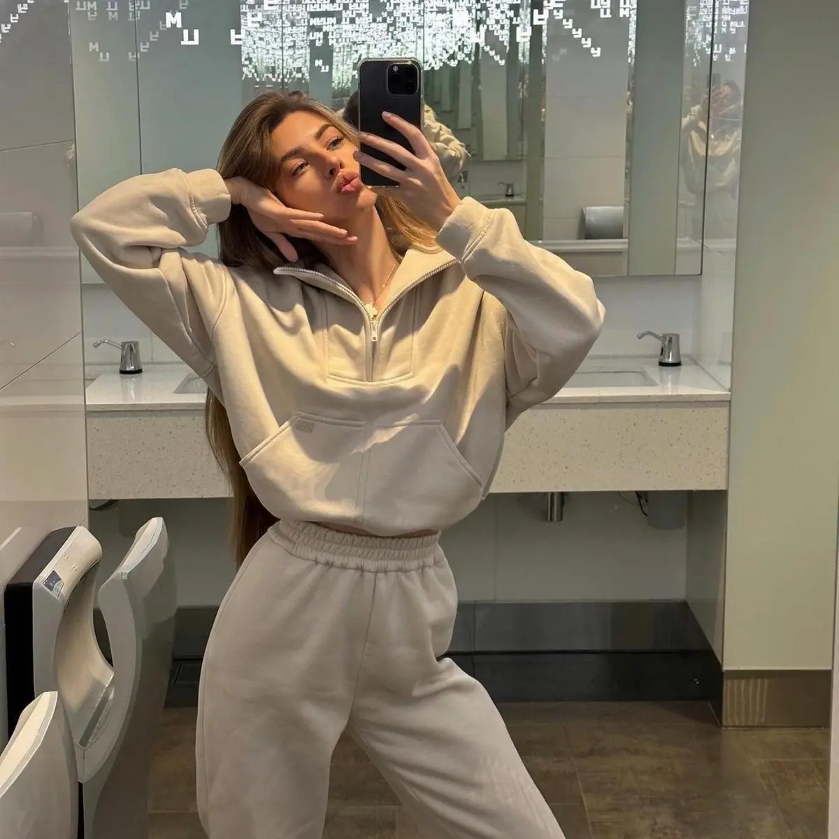 Leila escort in Moscow