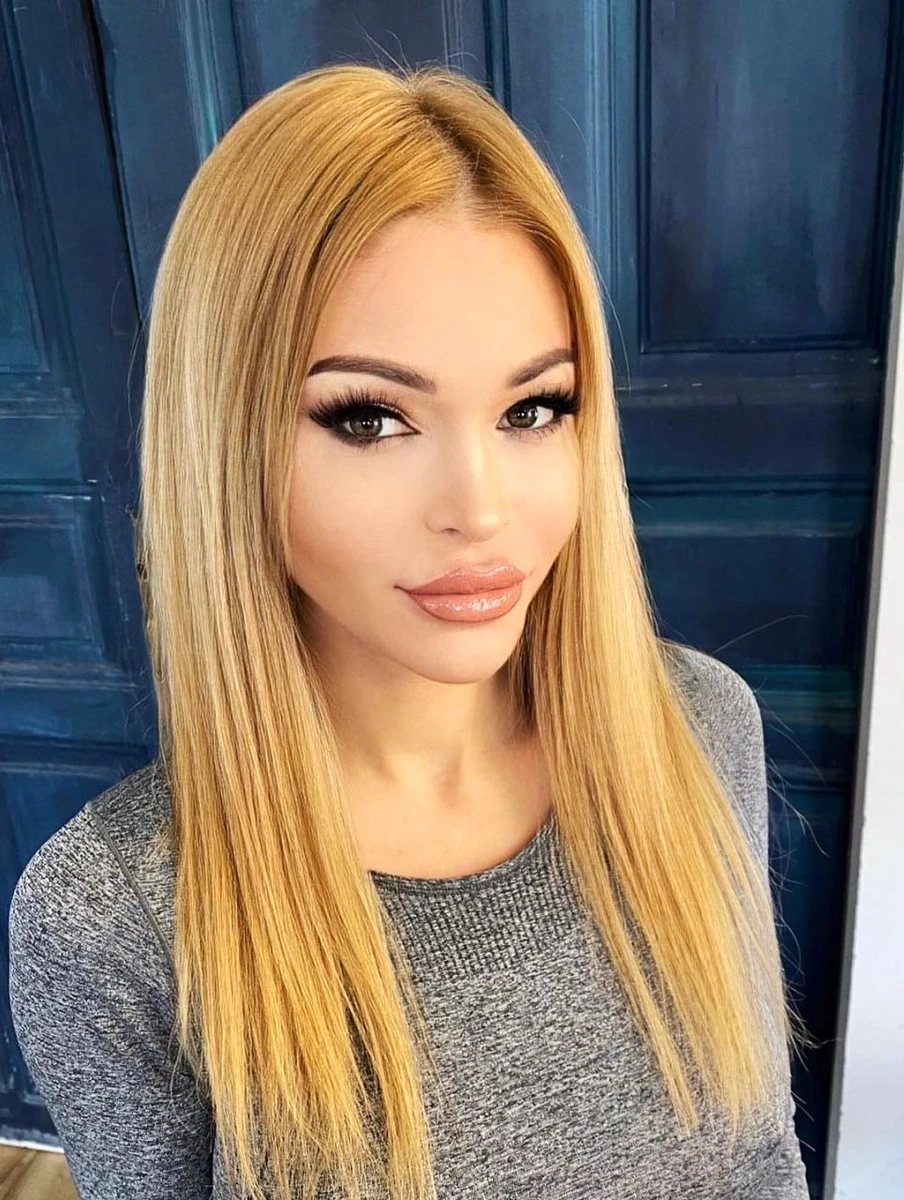 Lilien escort in Moscow