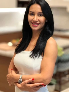 Mona escort in Moscow
