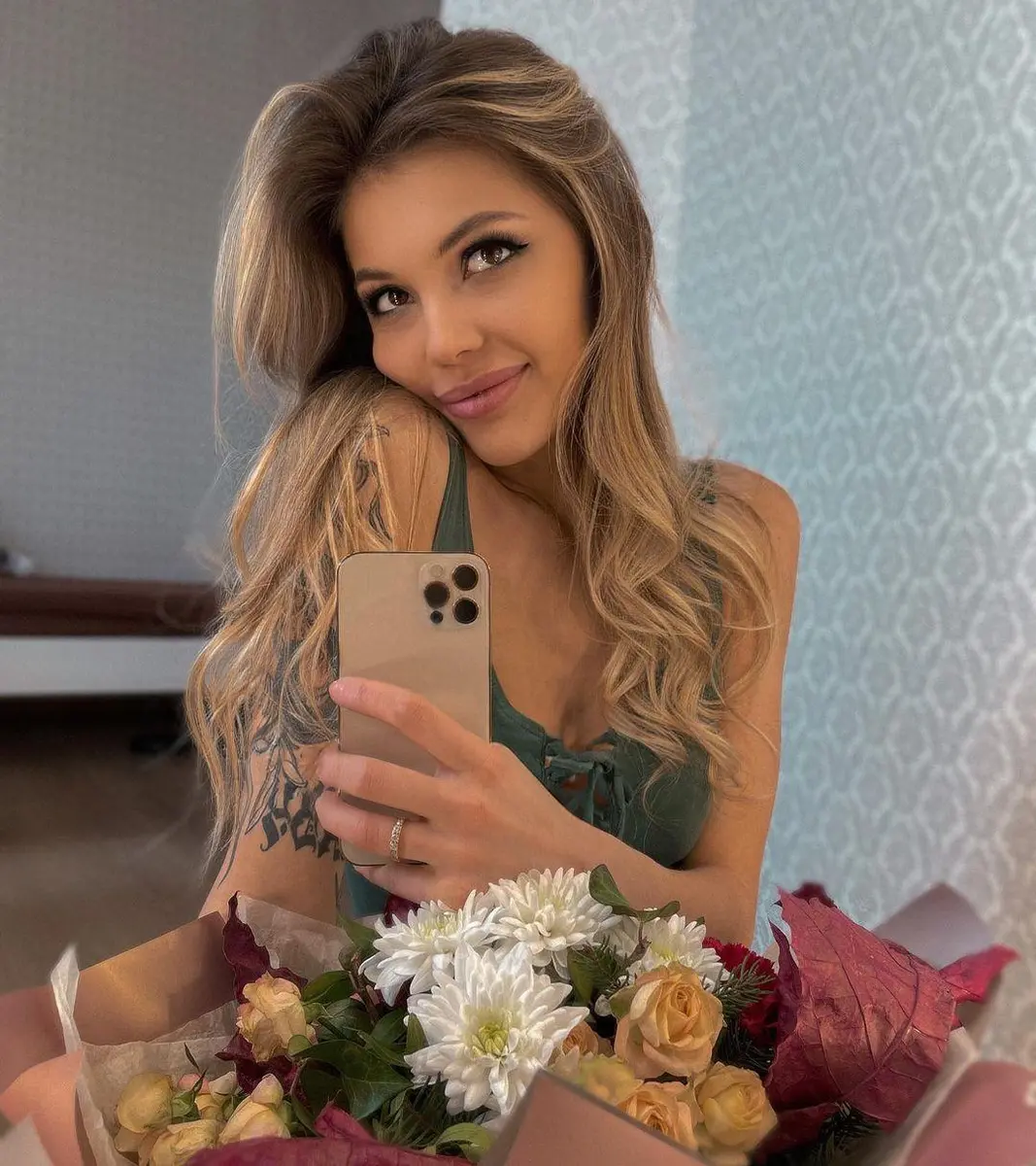 Paloma escort in Moscow