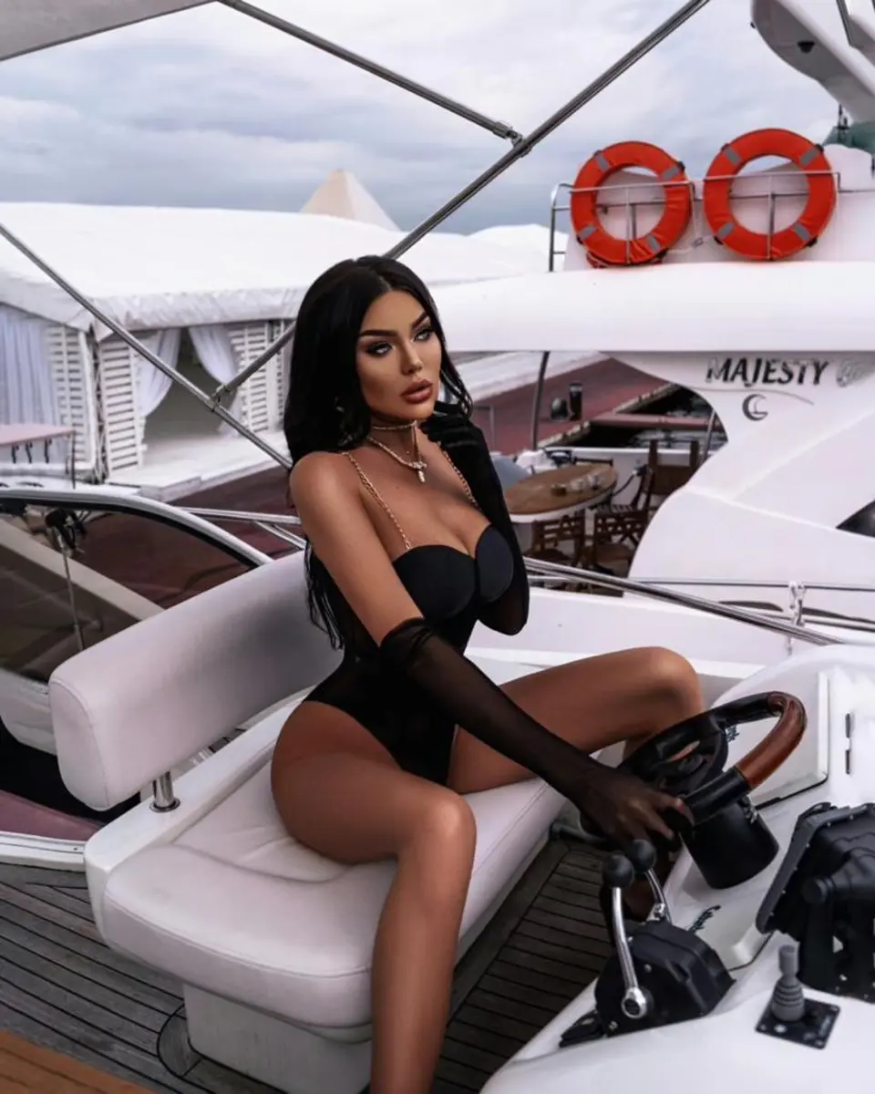 Sabina escort in Moscow
